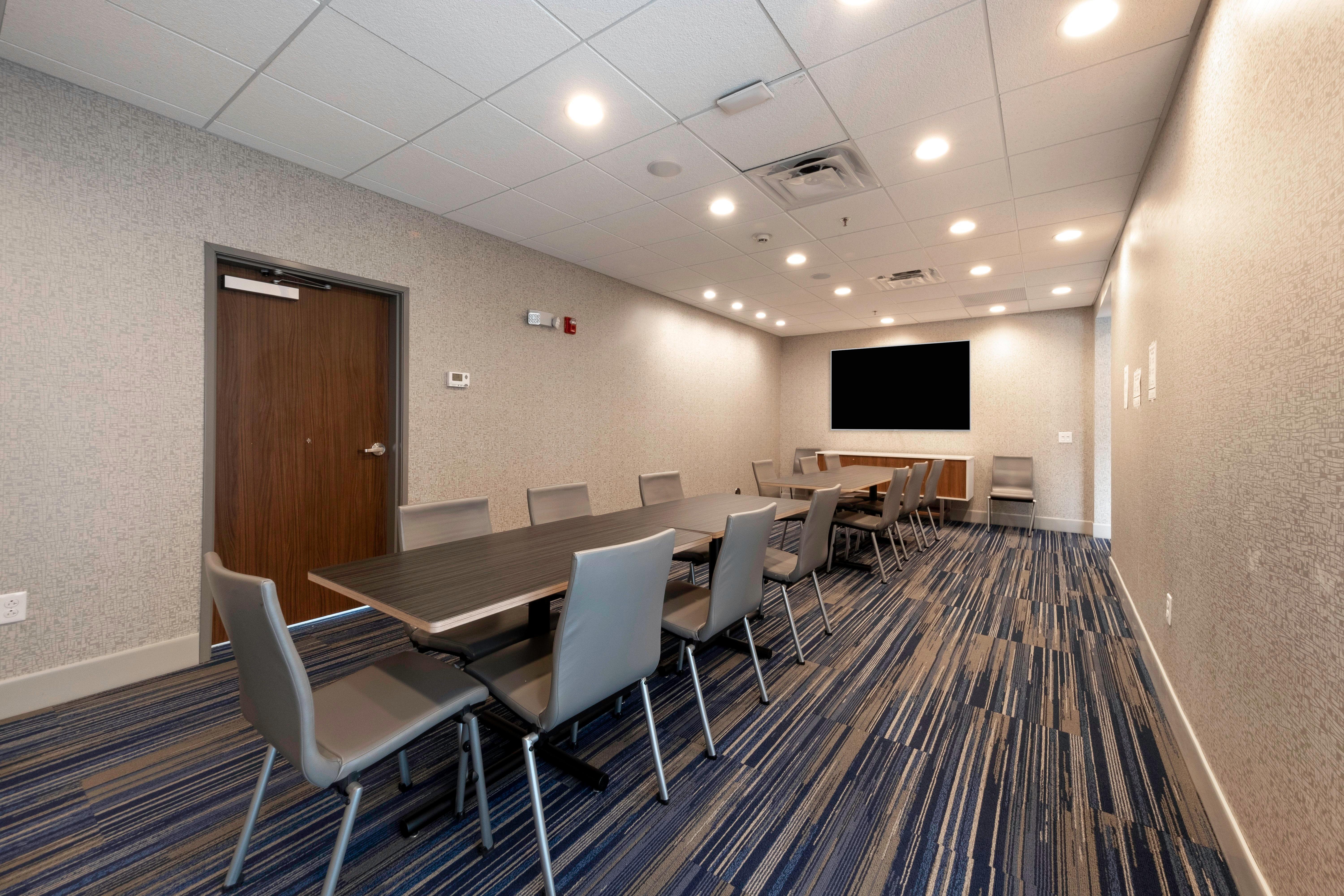 Holiday Inn Express & Suites - Staunton By Ihg Buitenkant foto