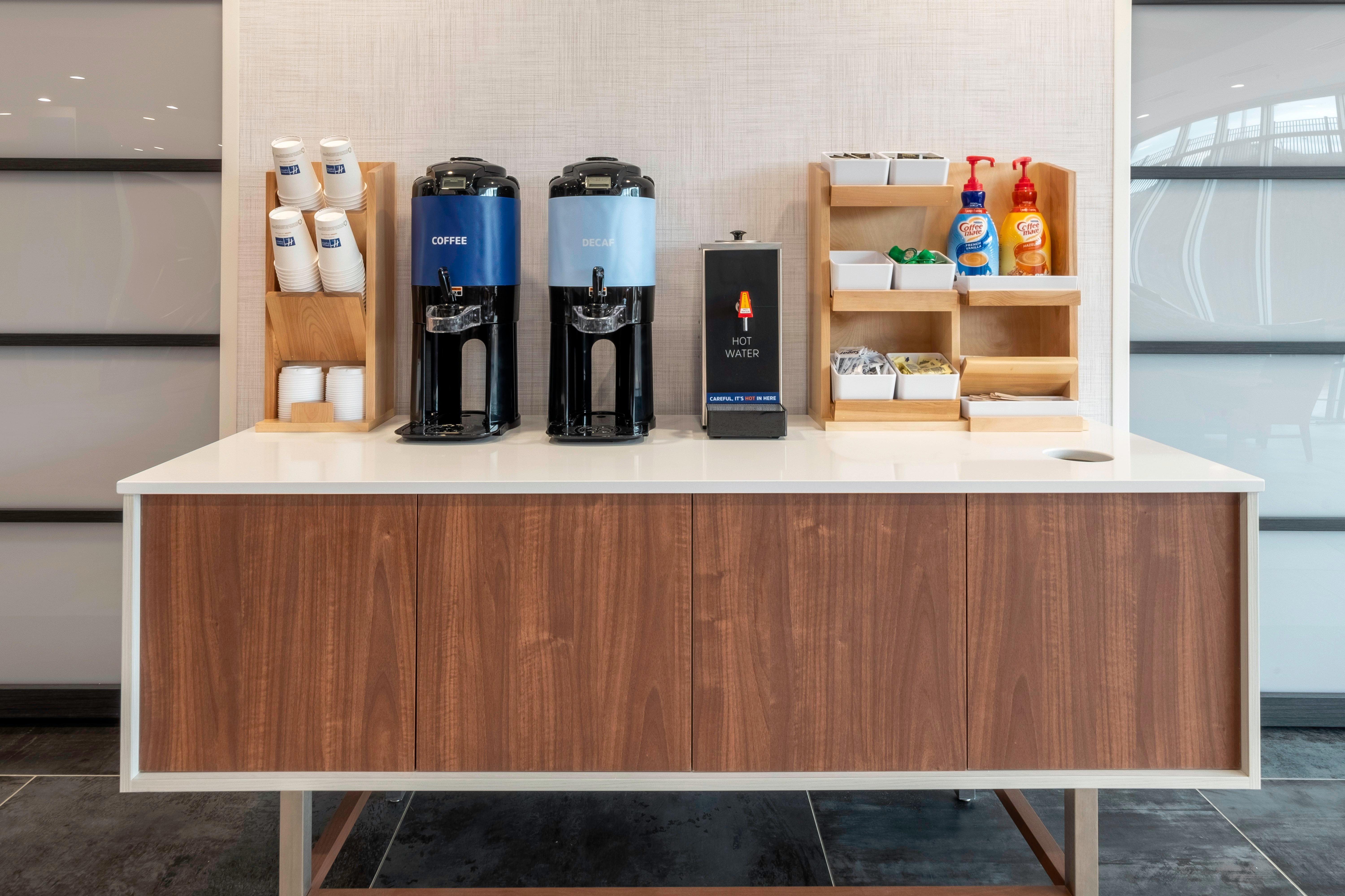 Holiday Inn Express & Suites - Staunton By Ihg Buitenkant foto